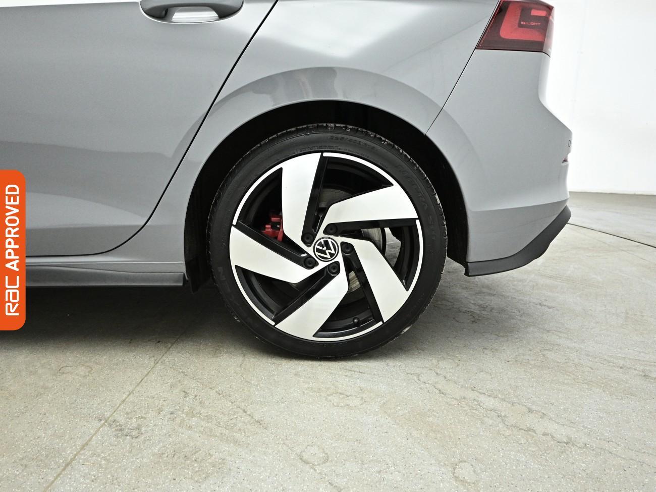 Volkswagen Golf view 27