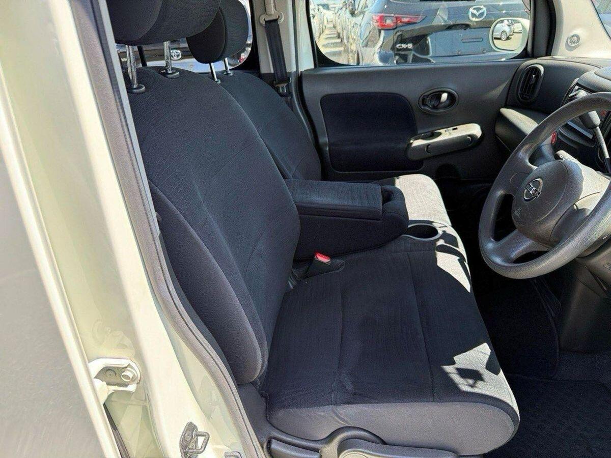 Nissan Cube view 10