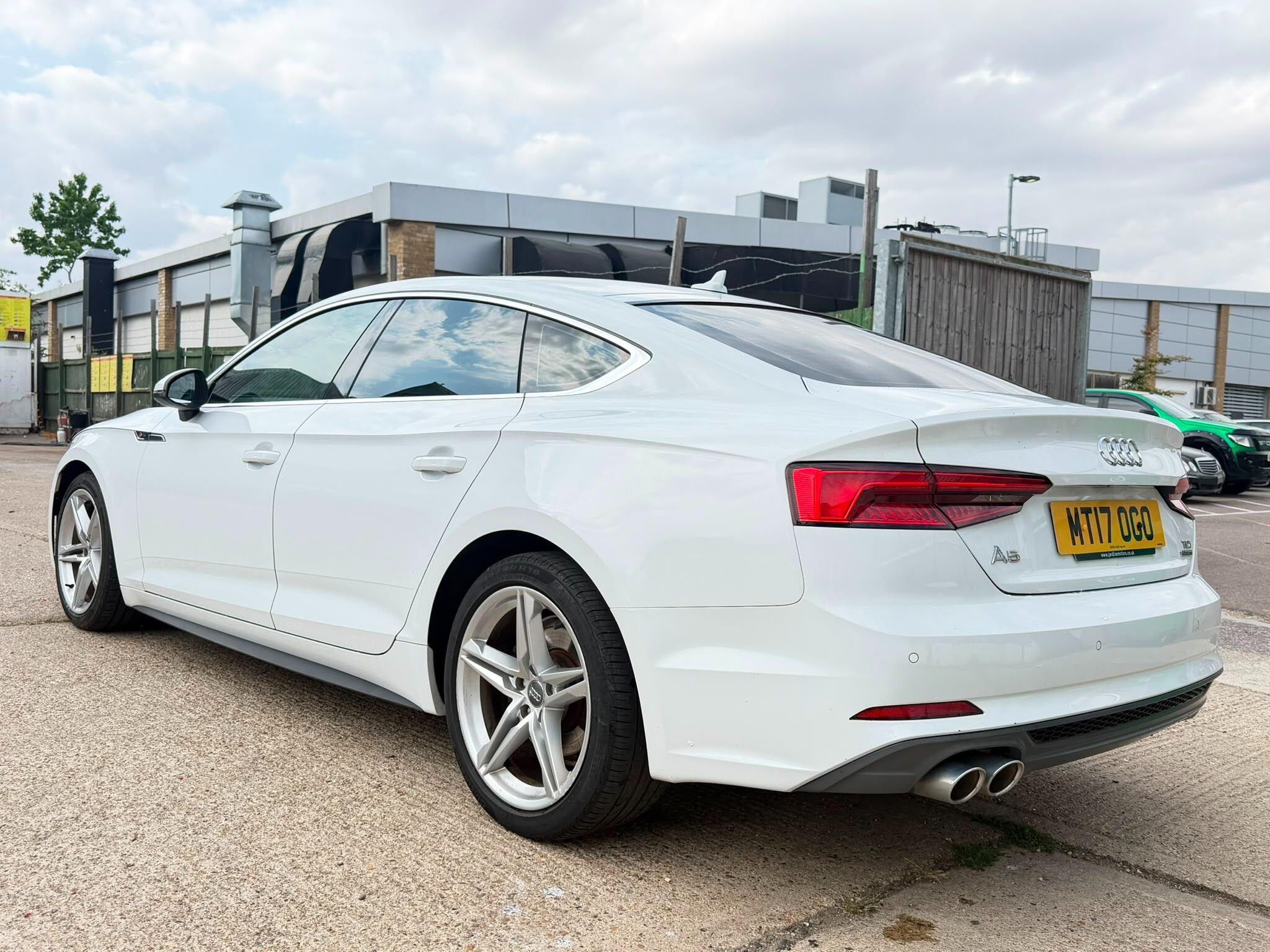 Audi A5 view 5