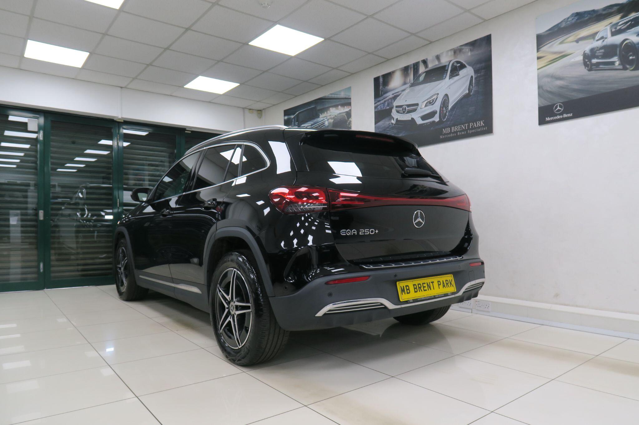Mercedes-Benz Eqa view 5
