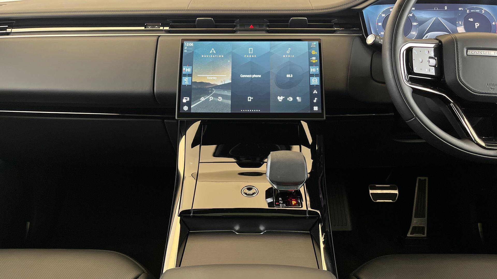 Land Rover Range Rover Sport view 14