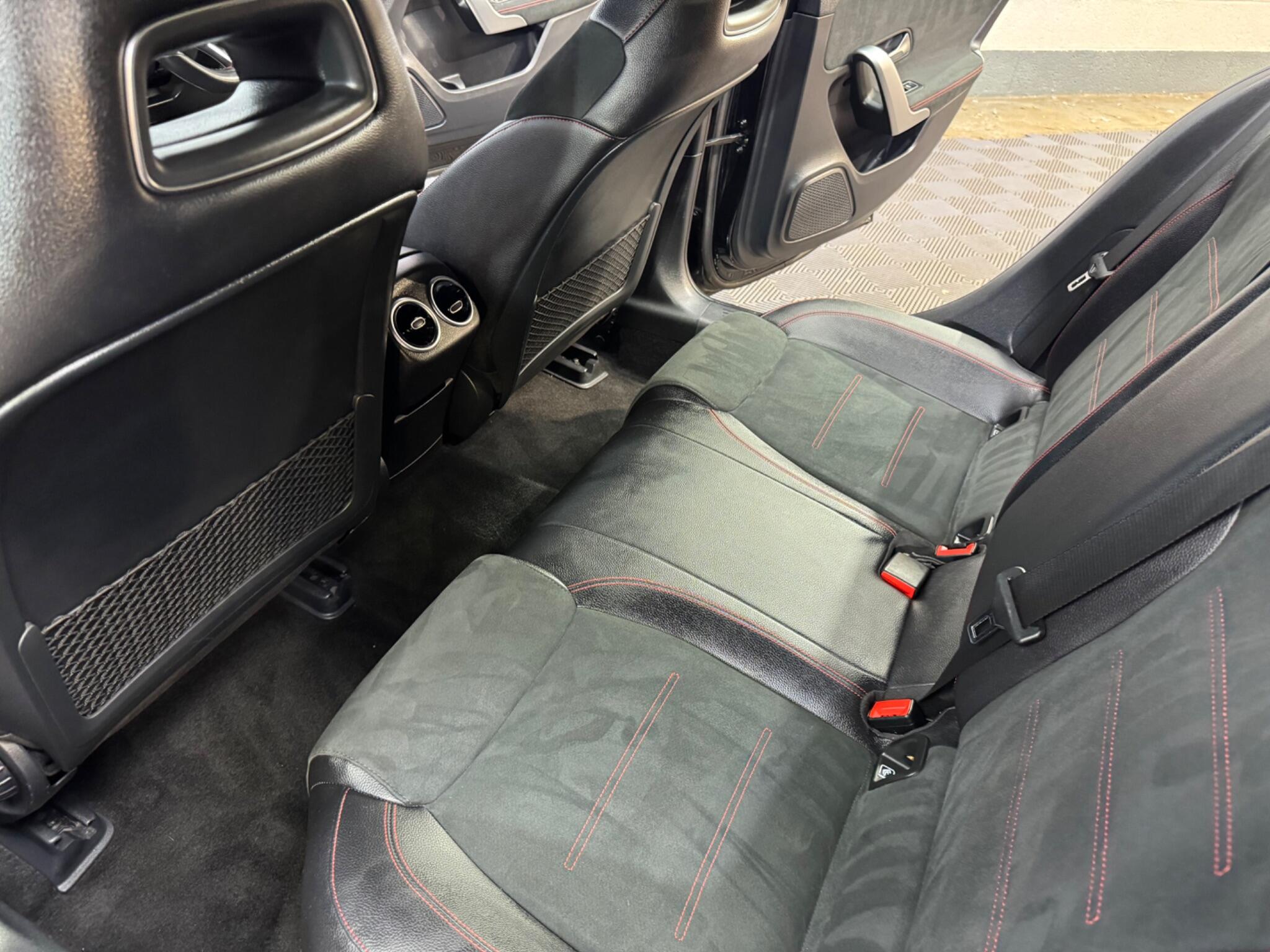 Mercedes-Benz A-Class view 40