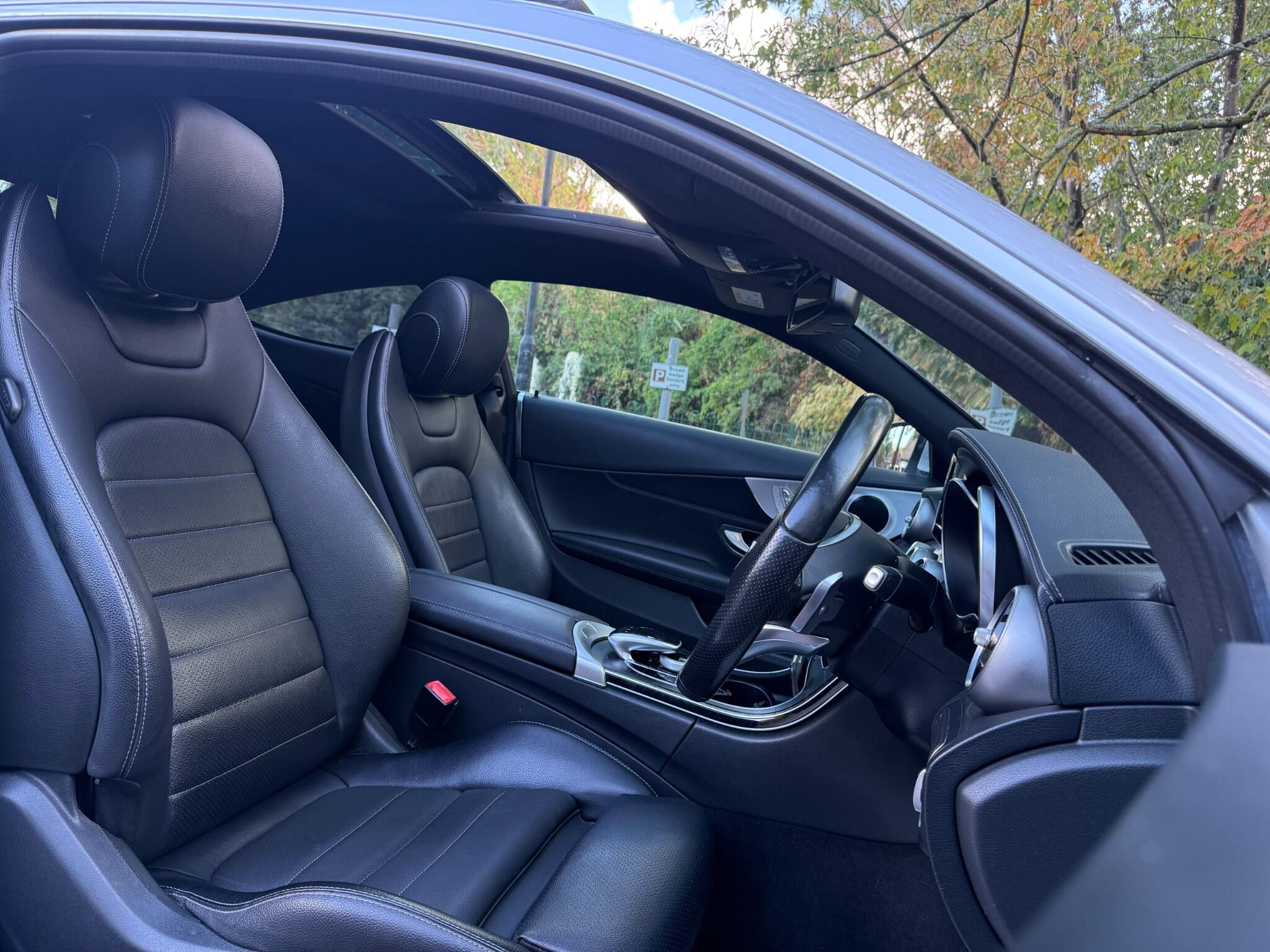 Mercedes-Benz C-Class view 11