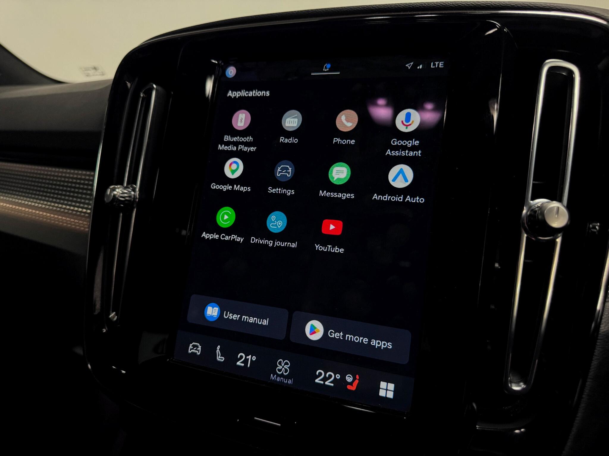 Volvo XC40 view 7