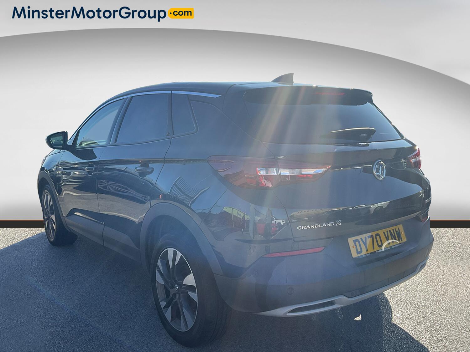 Vauxhall Grandland X view 4