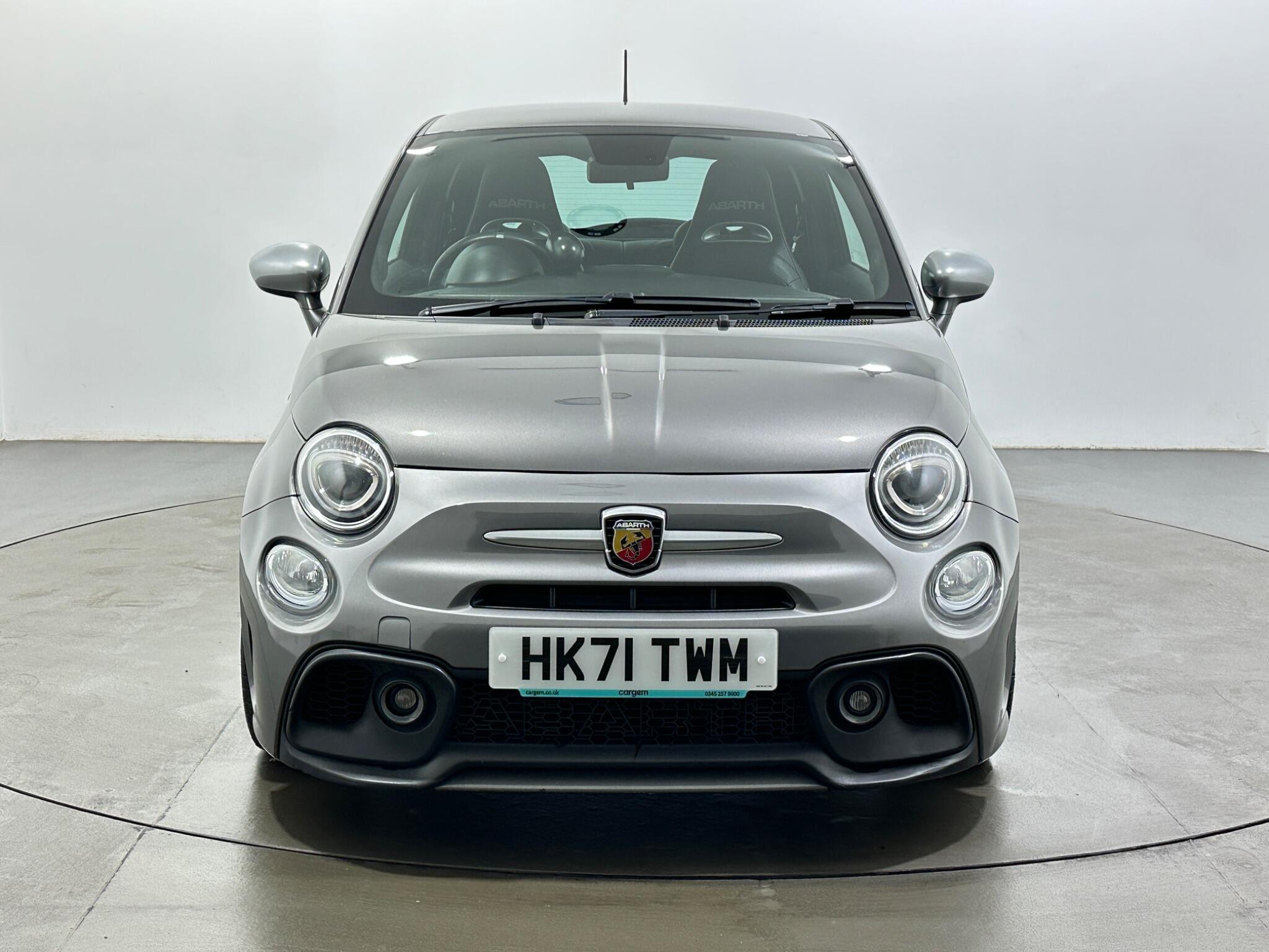 Abarth 595 view 3