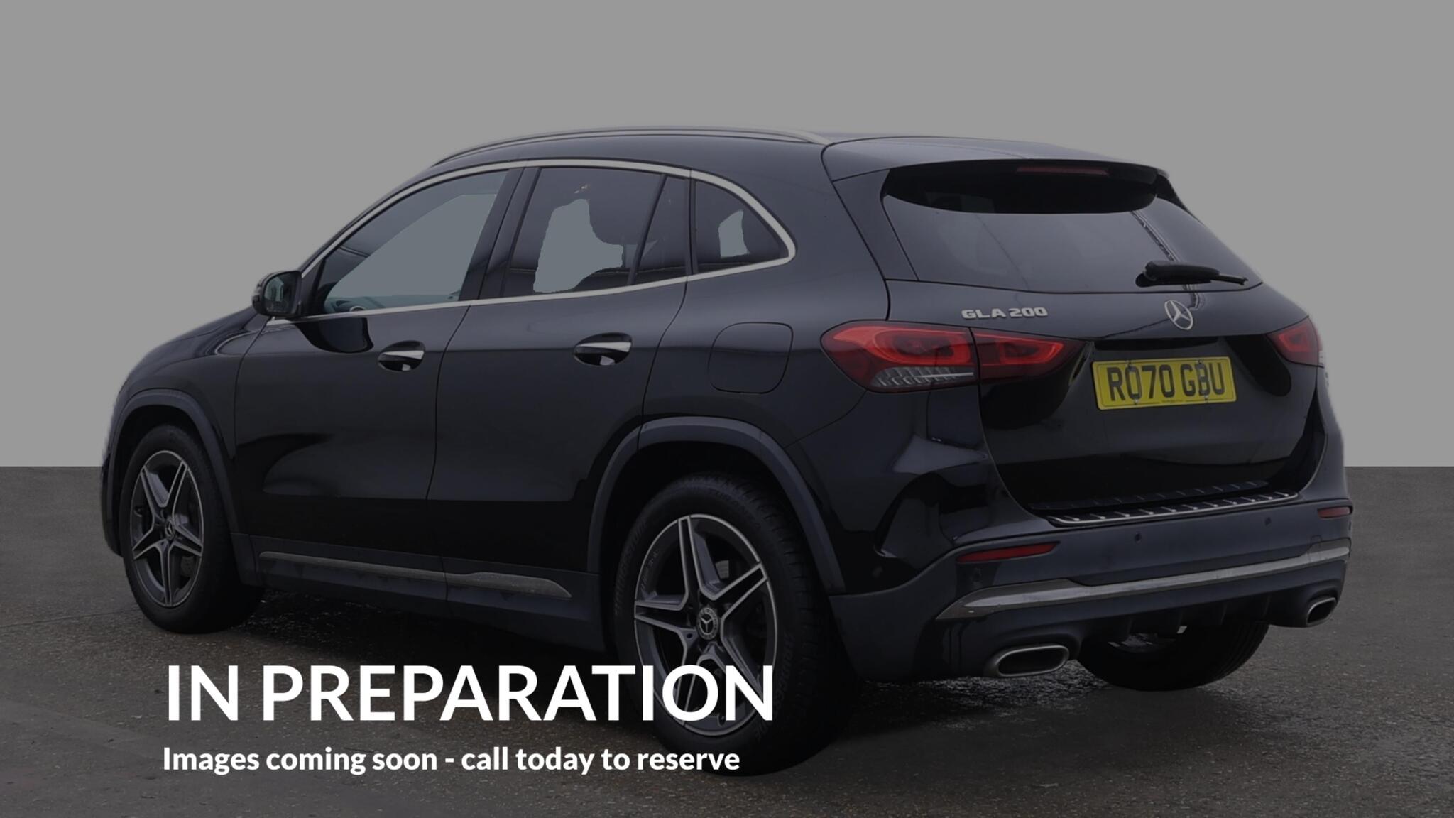 Mercedes-Benz Gla view 3