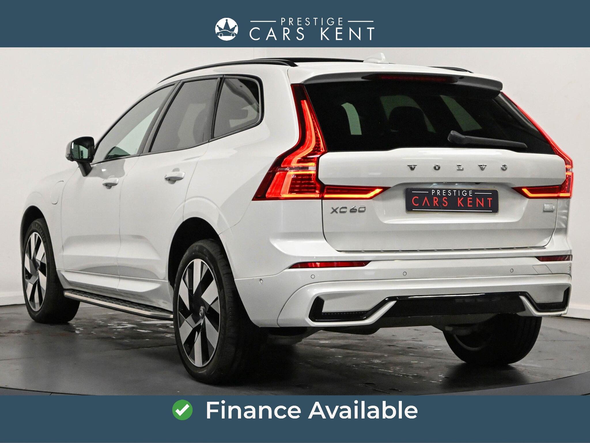 Volvo XC60 view 3