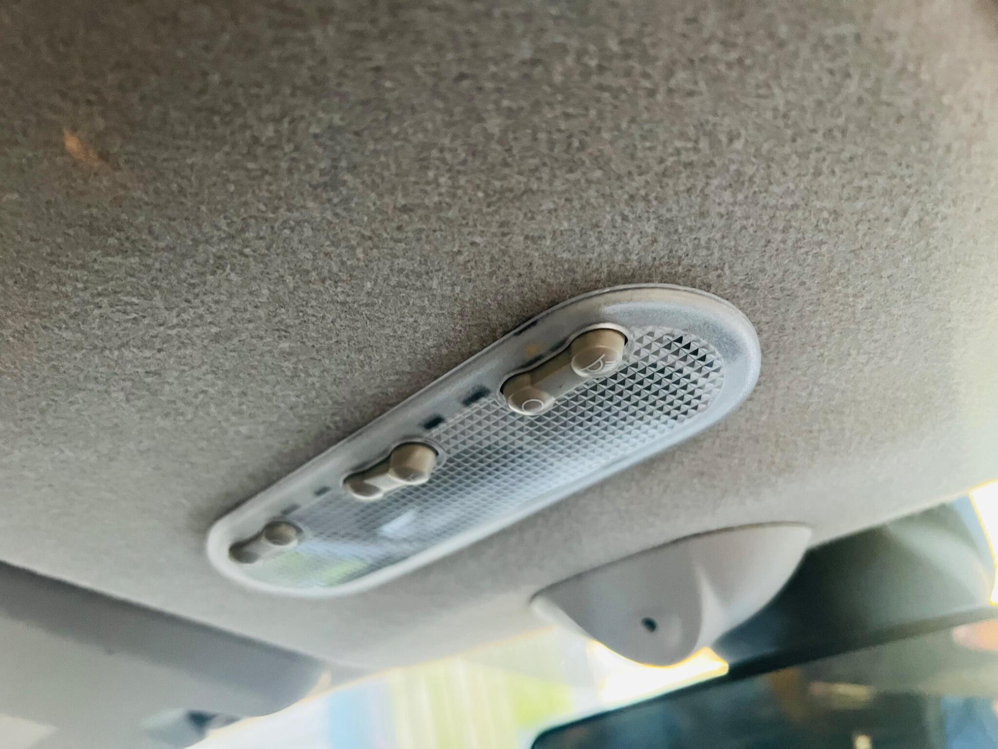 2008 Nissan Note image 37