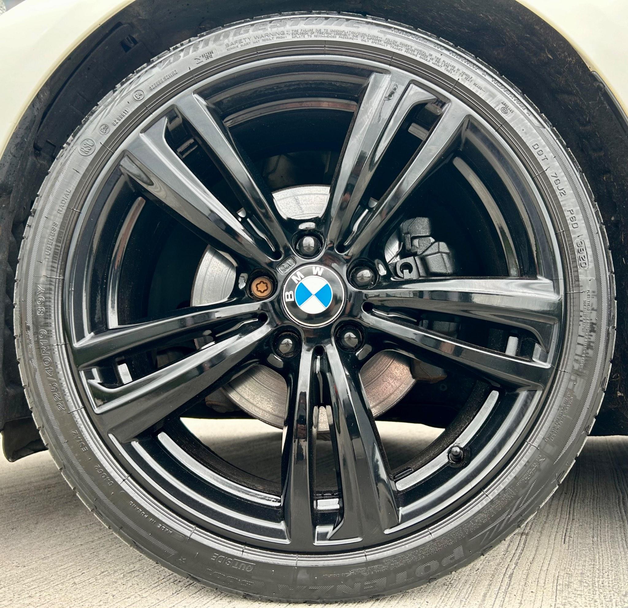 BMW 4 Series view 19