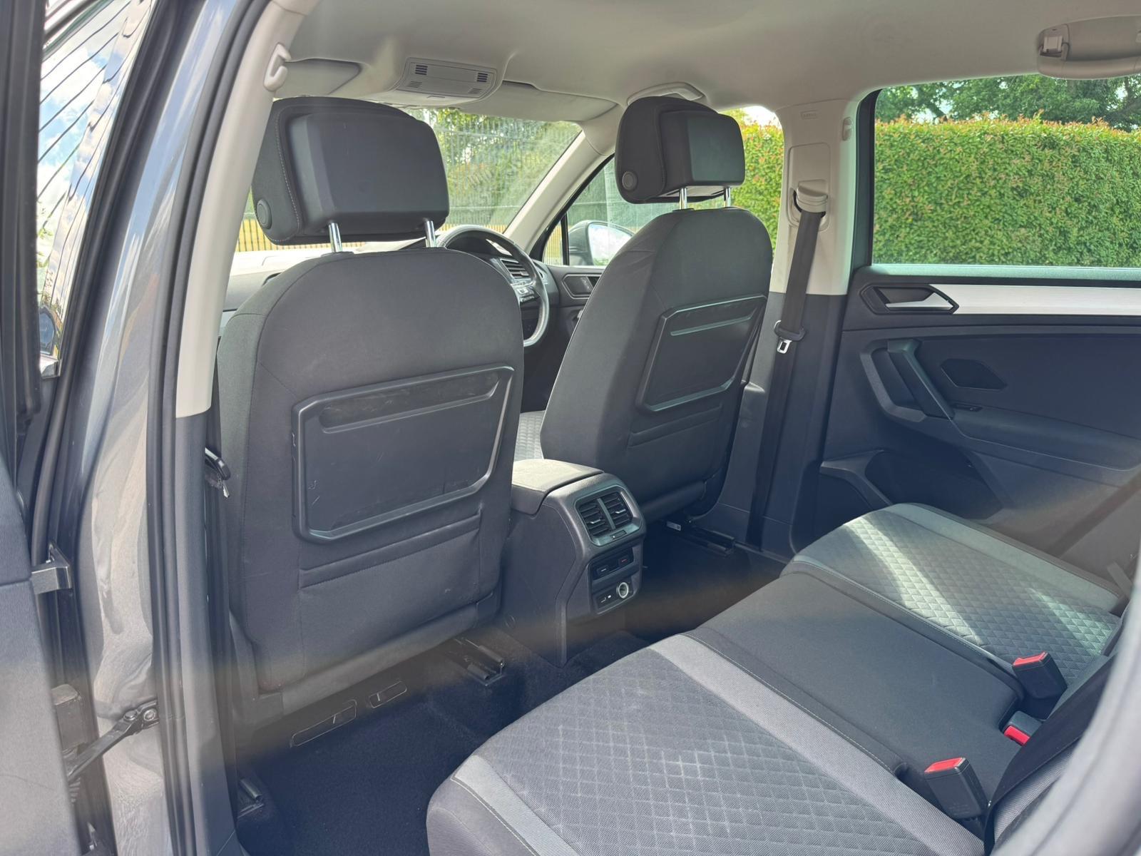 2018 Volkswagen Tiguan 2.0 TDI SE Navigation Euro 6 (s/s) 5dr • 122,000 miles image 23