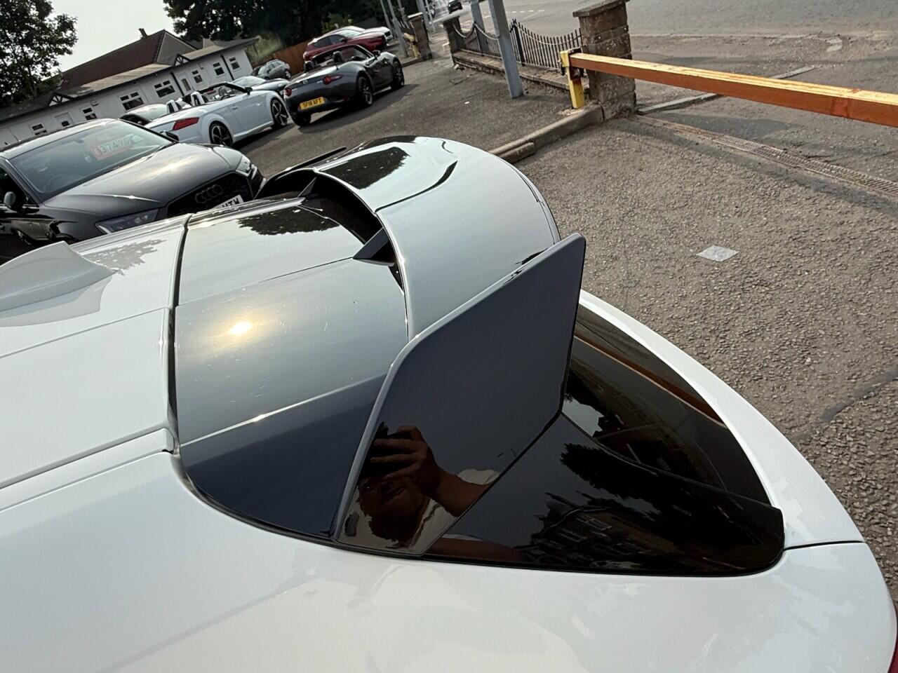 BMW 1 Series view 8