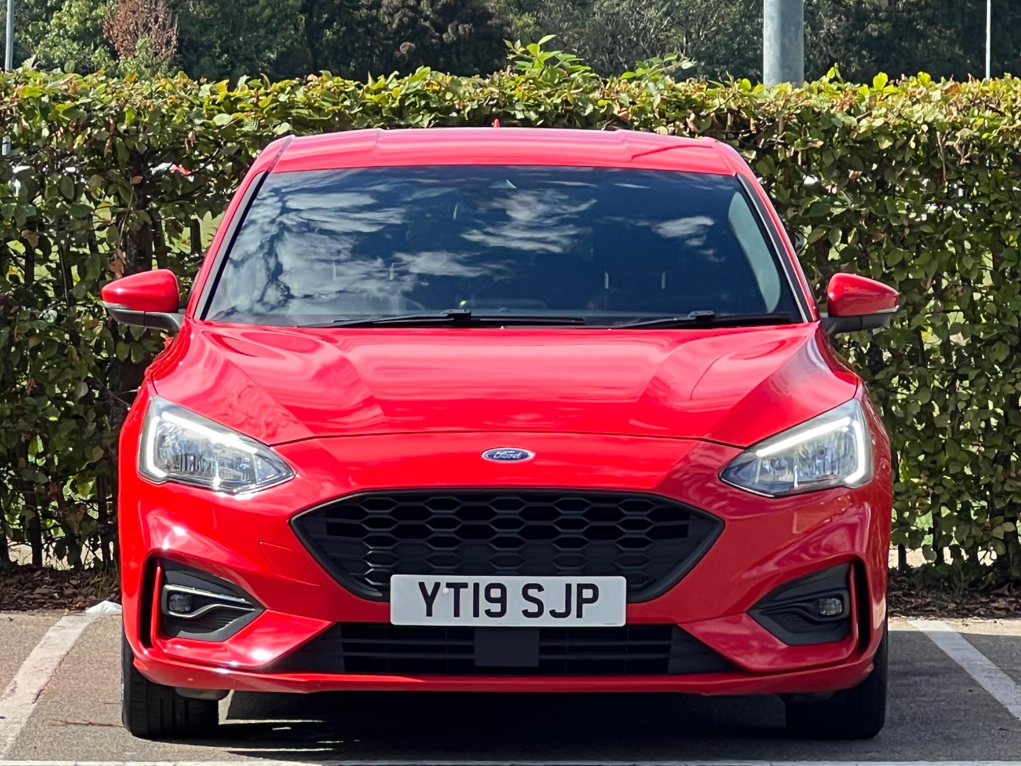 Ford Focus view 5