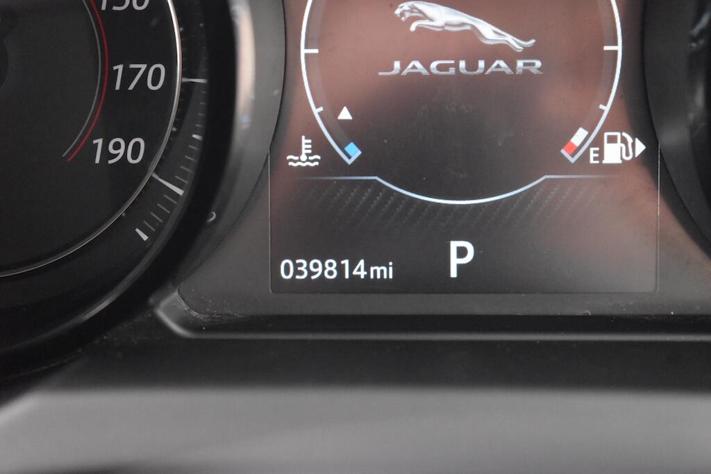 Jaguar F-Type view 11