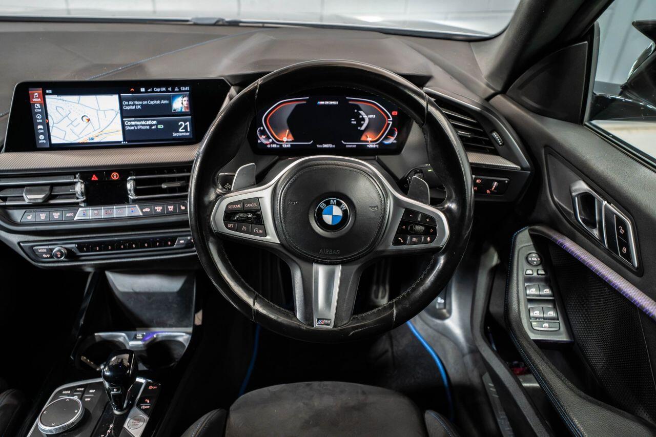 BMW 2 Series view 30