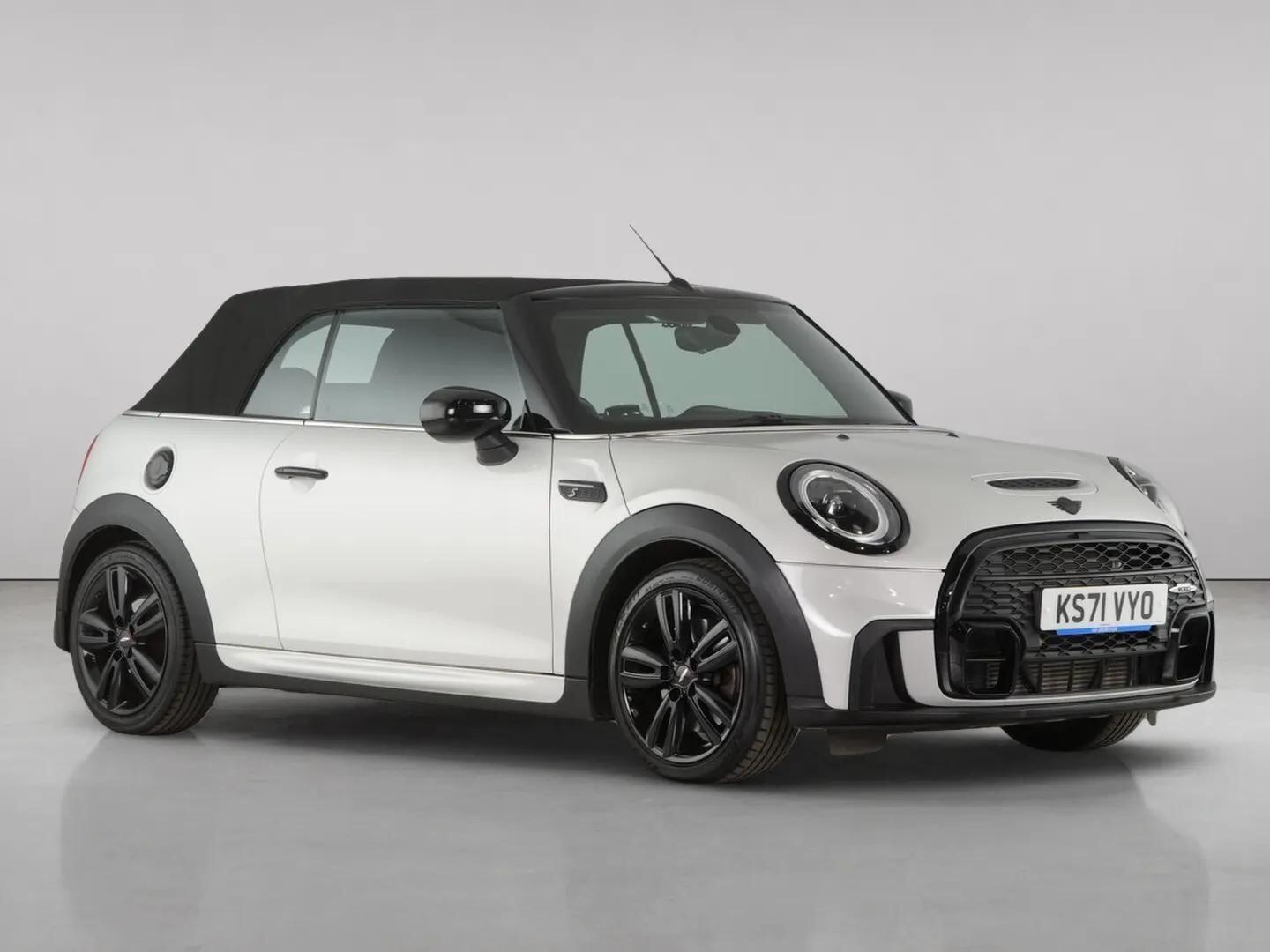Mini Convertible view 5