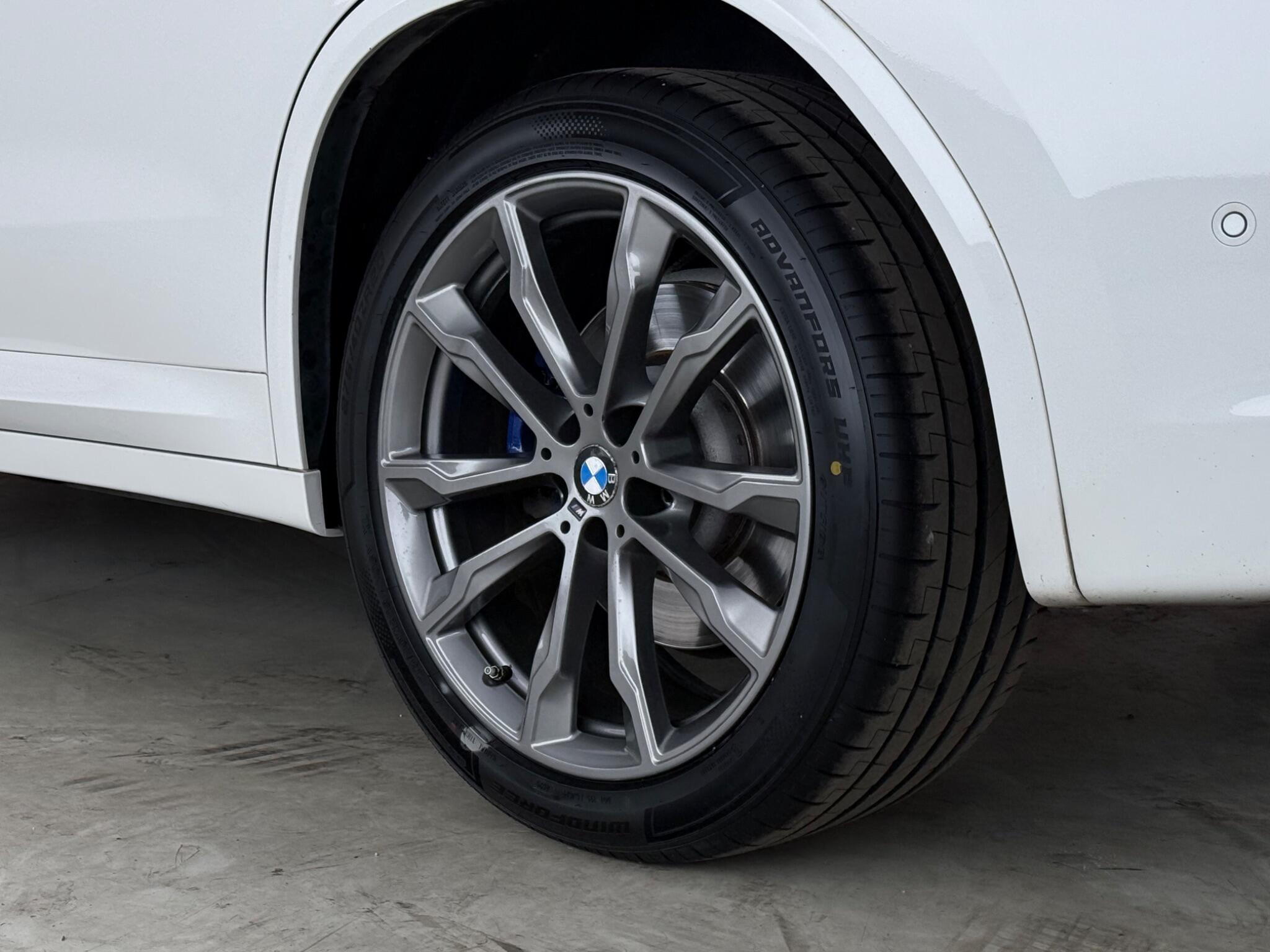 BMW X3 view 9