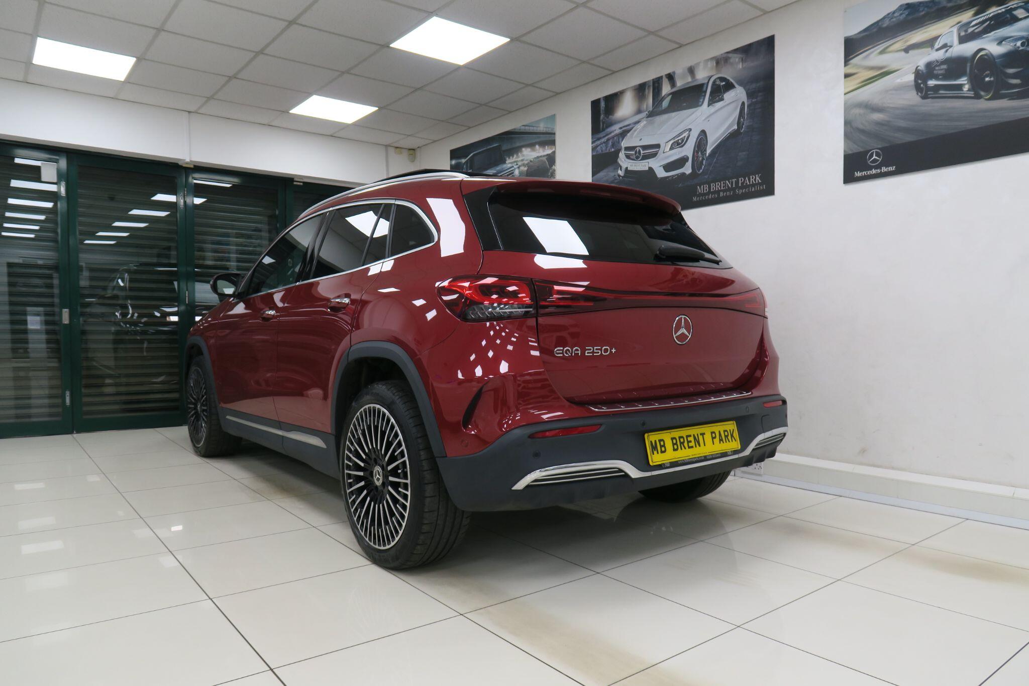Mercedes-Benz Eqa view 5