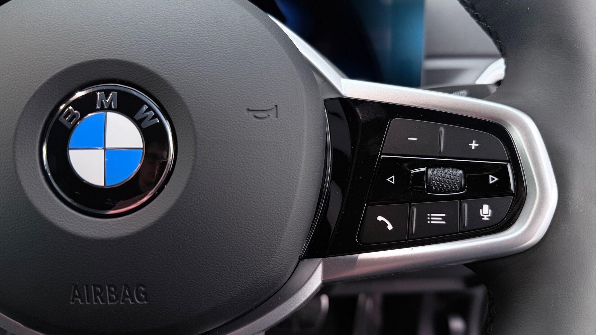 BMW i4 view 18