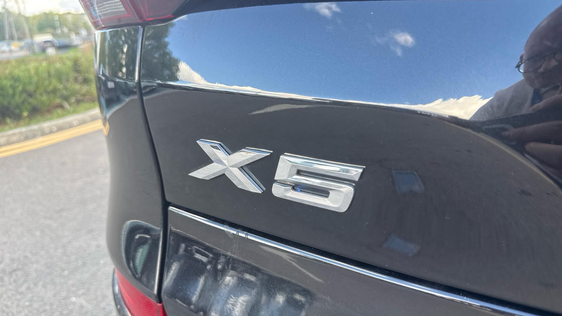 BMW X5 view 33