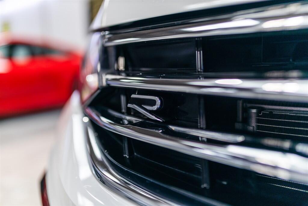 Volkswagen Tiguan view 20