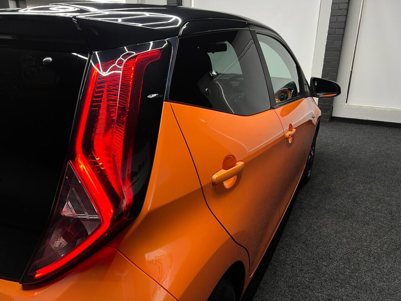Toyota Aygo view 12