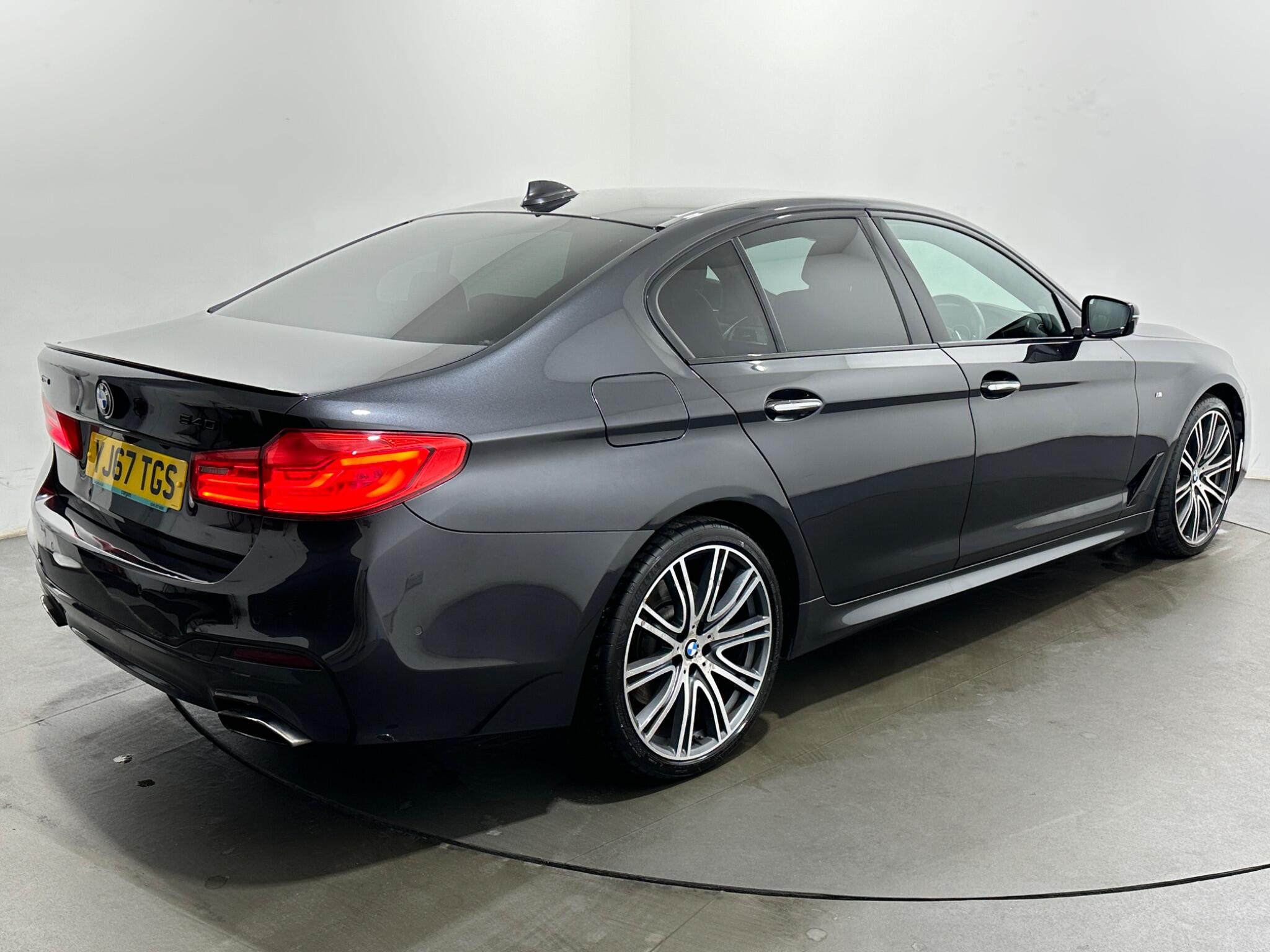 BMW 5 Series view 53