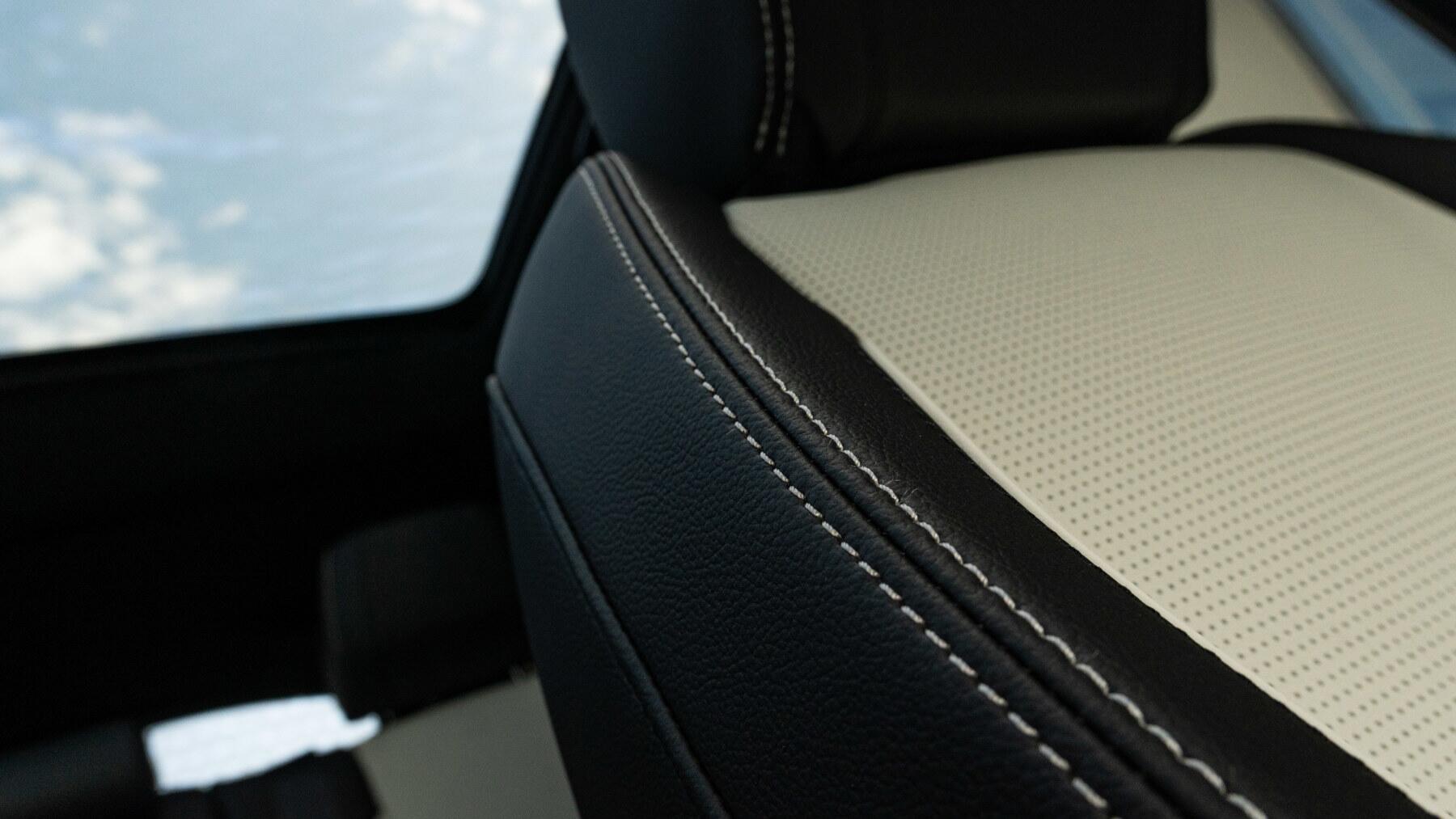 Land Rover Discovery Sport view 69