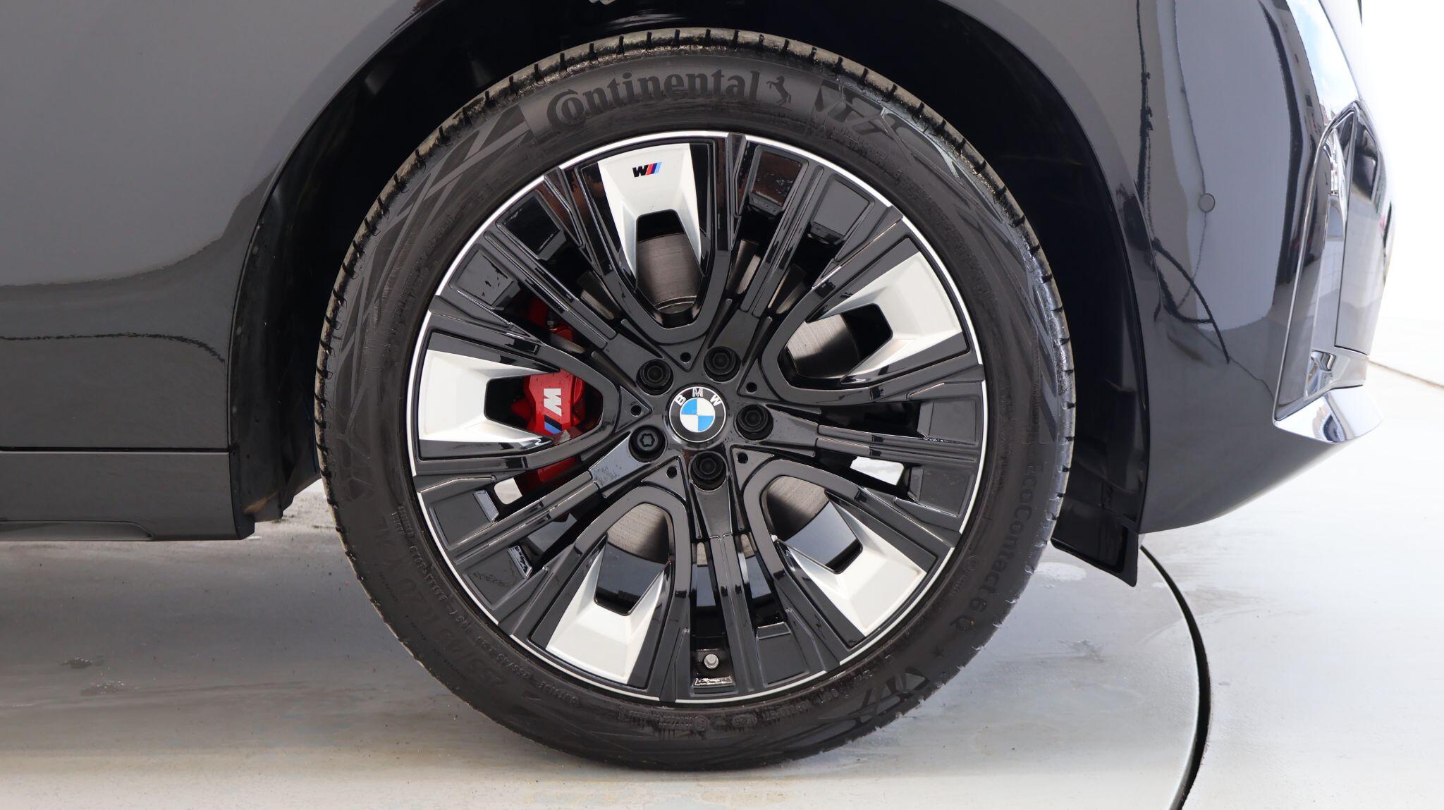 BMW X3 view 14