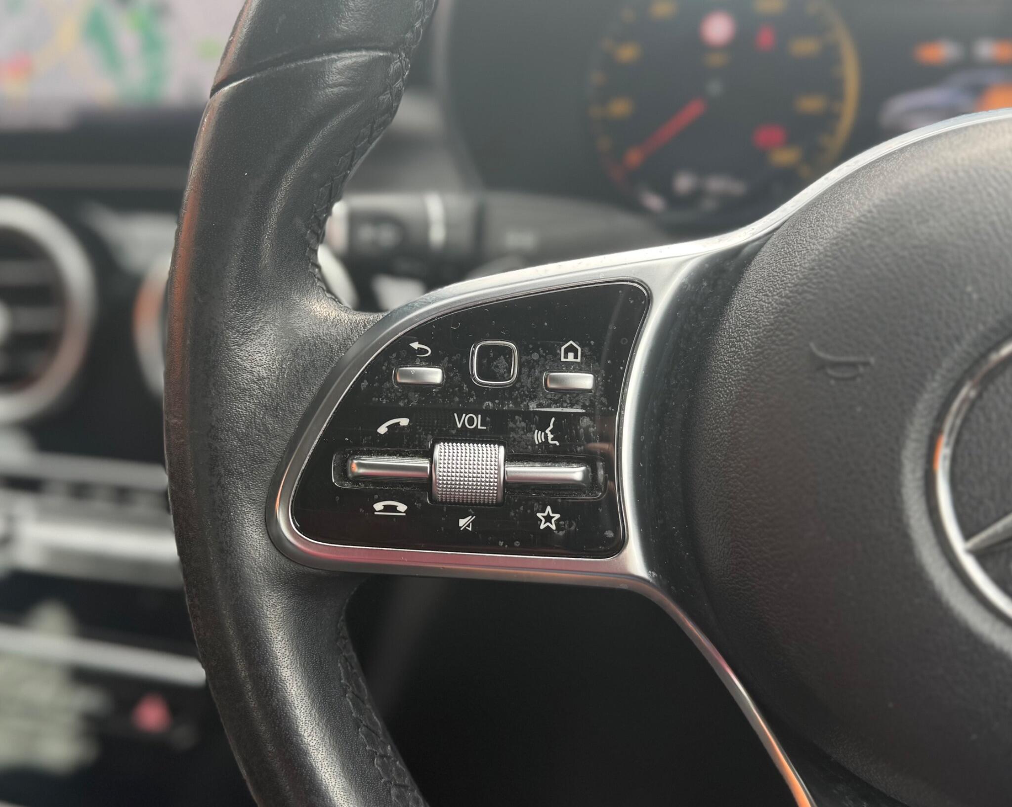 Mercedes-Benz C Class view 16