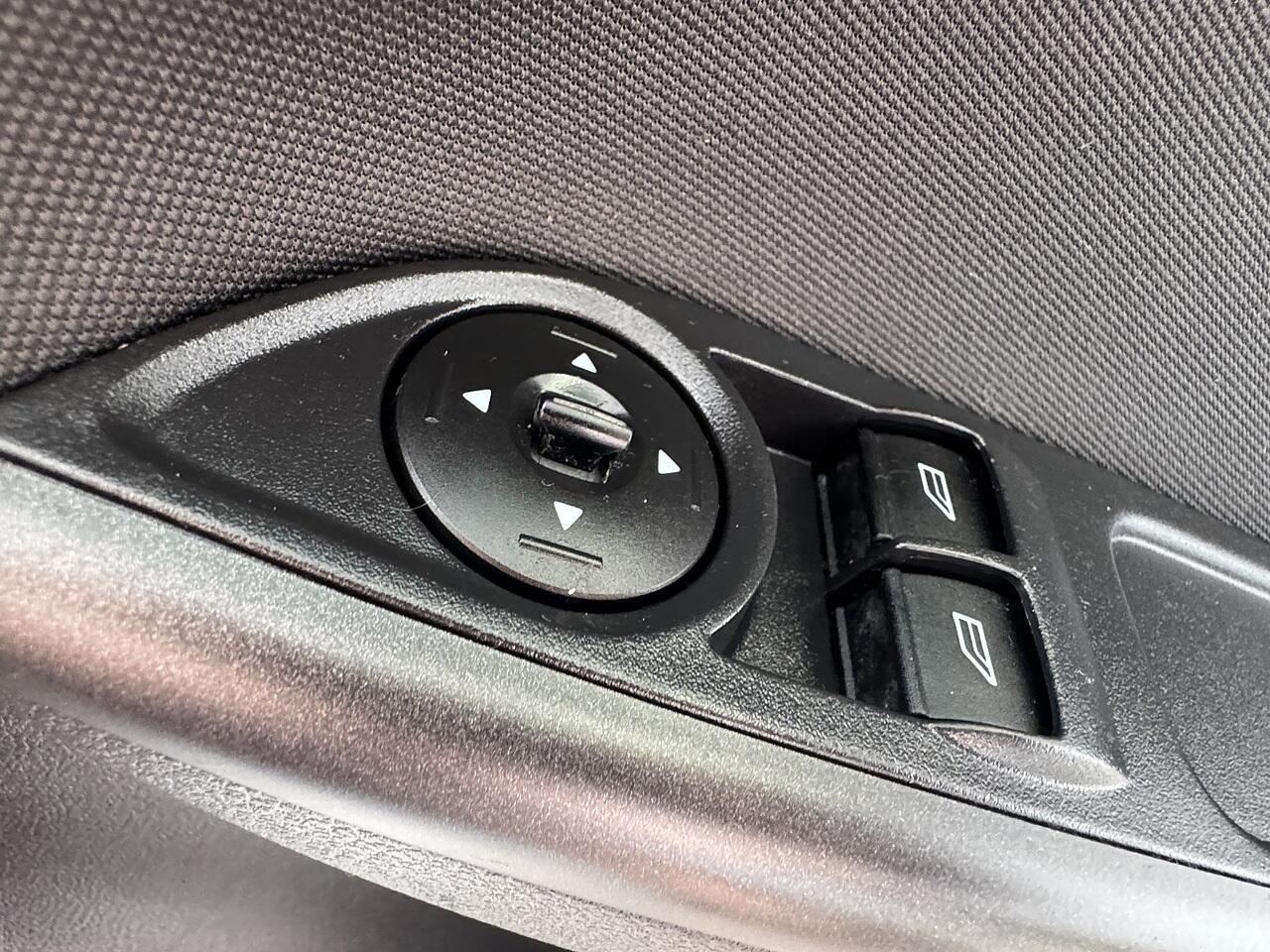Ford Focus view 24