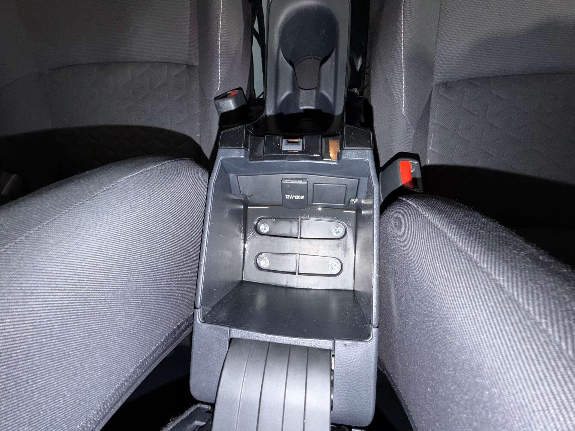 Toyota Corolla view 45