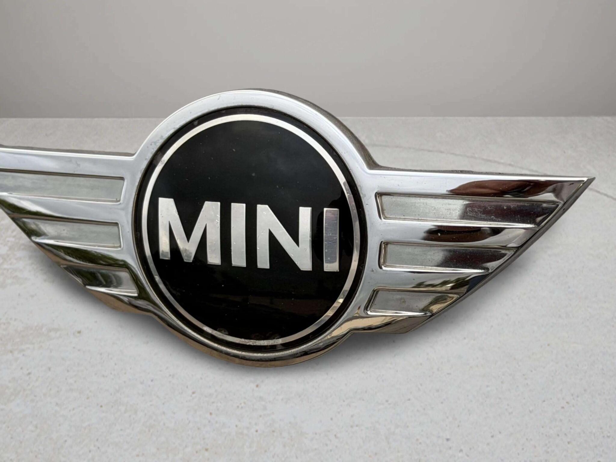 Mini Convertible view 52
