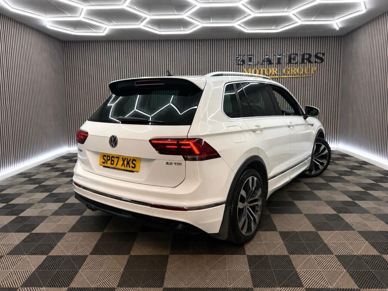 Volkswagen Tiguan view 14