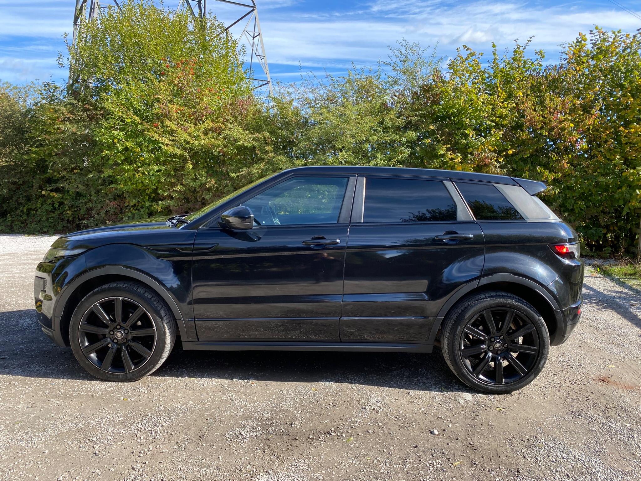 Land Rover Range Rover Evoque view 4