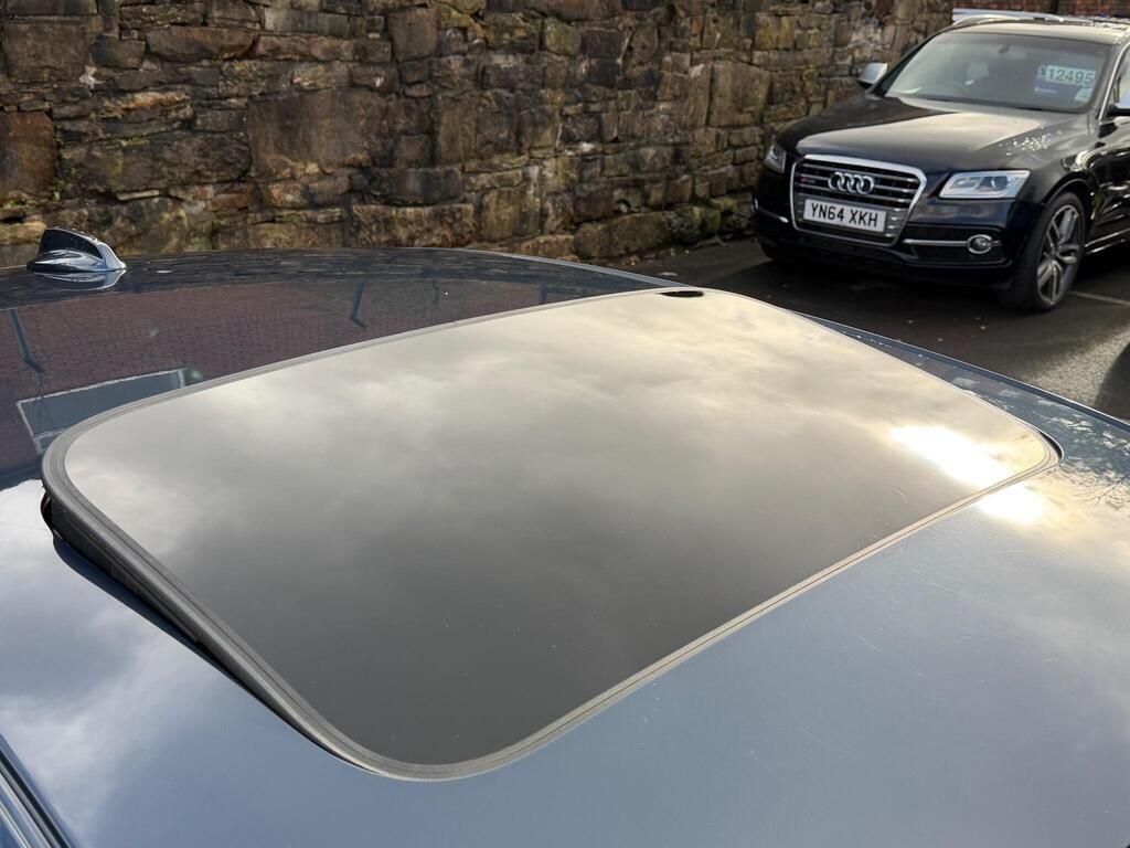 Volvo S90 view 9