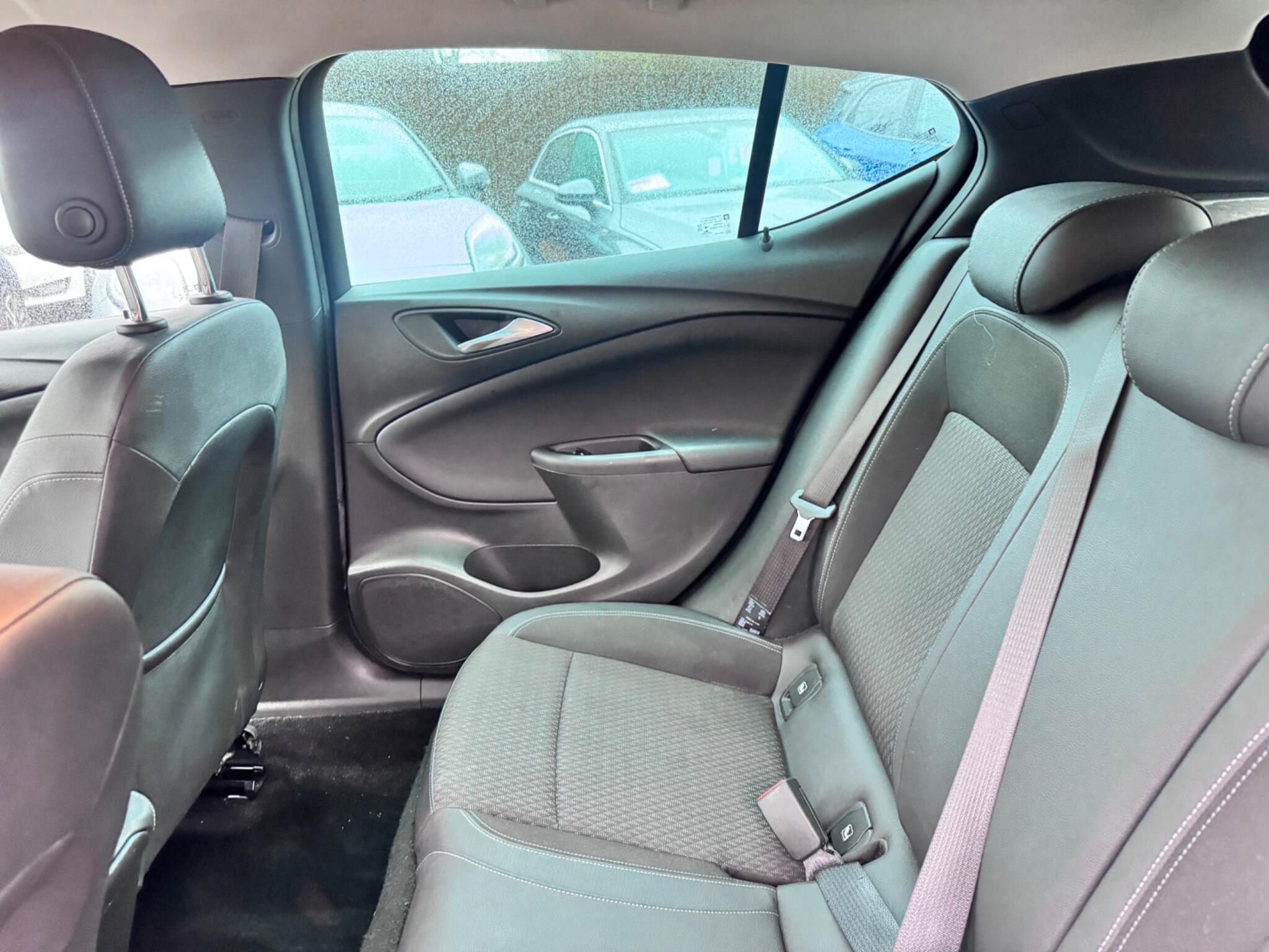 Vauxhall Astra view 17