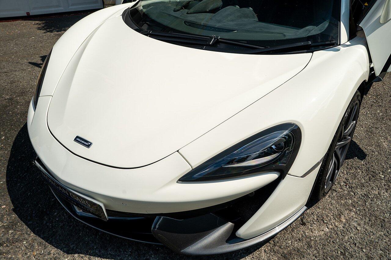 McLaren 570S view 50