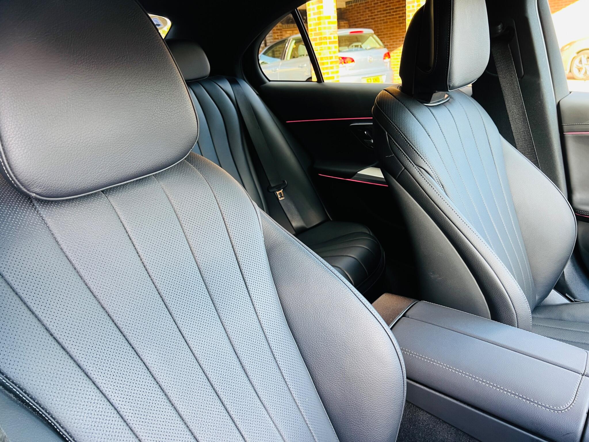 Mercedes-Benz E Class view 9