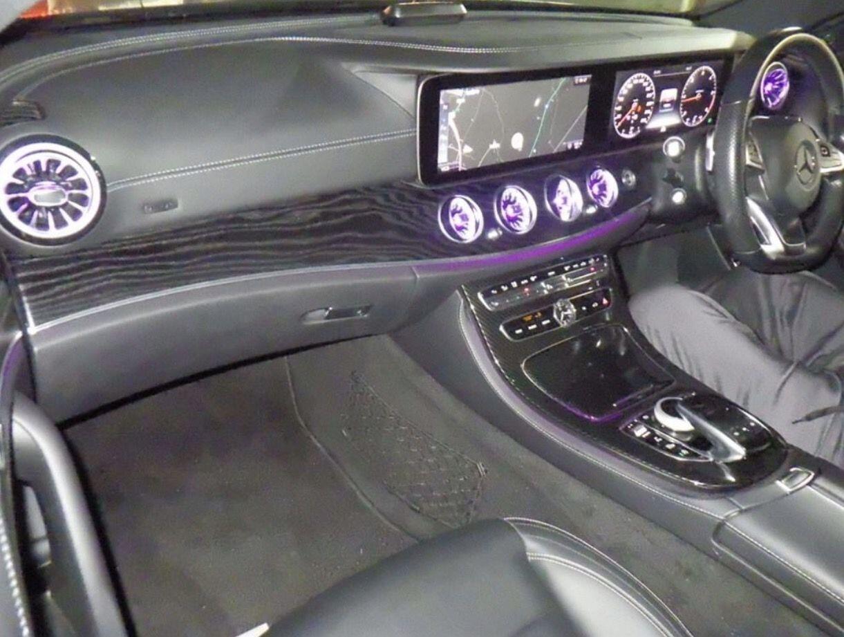 Mercedes-Benz E-Class view 5