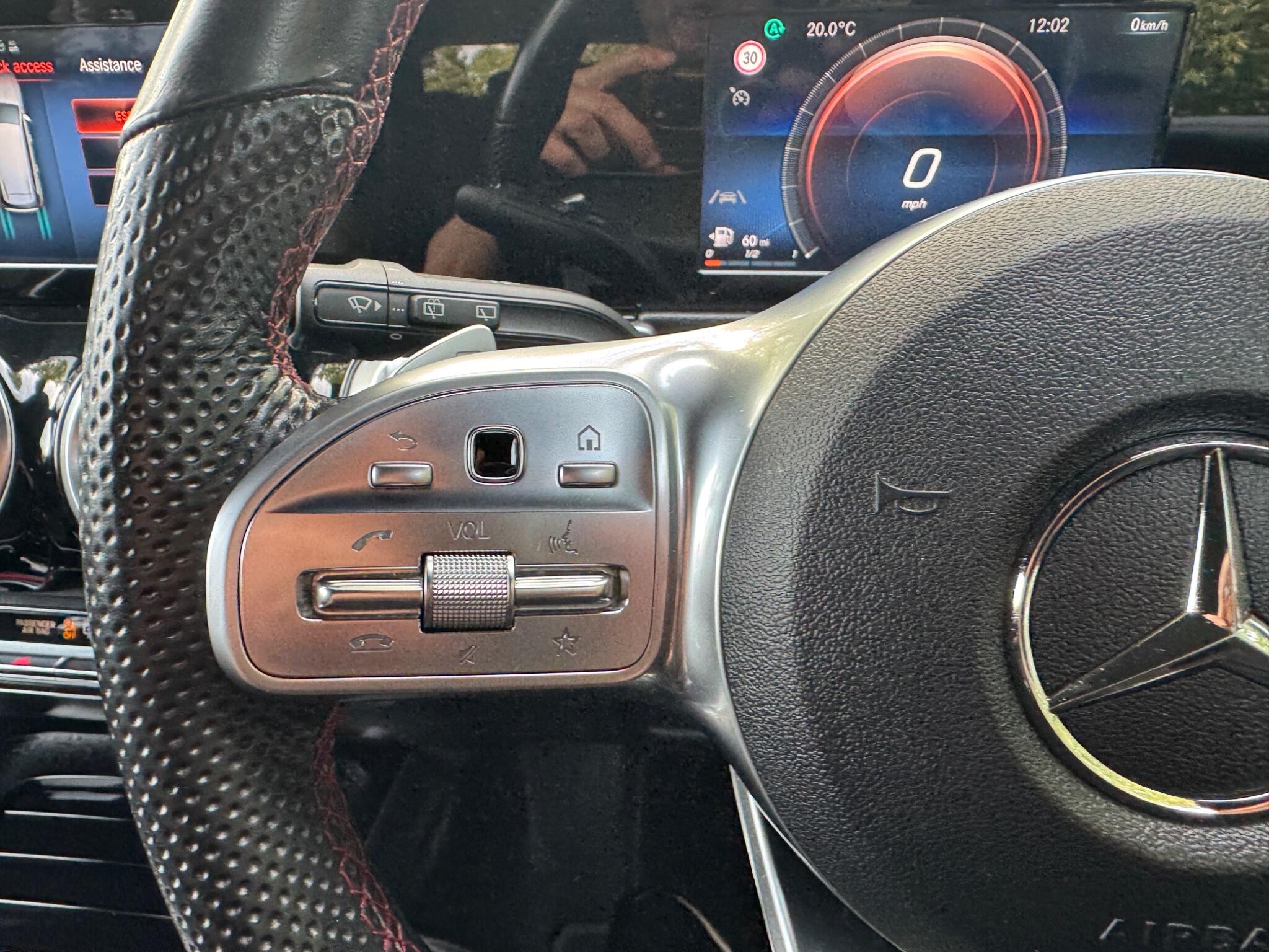 Mercedes-Benz GLB view 47