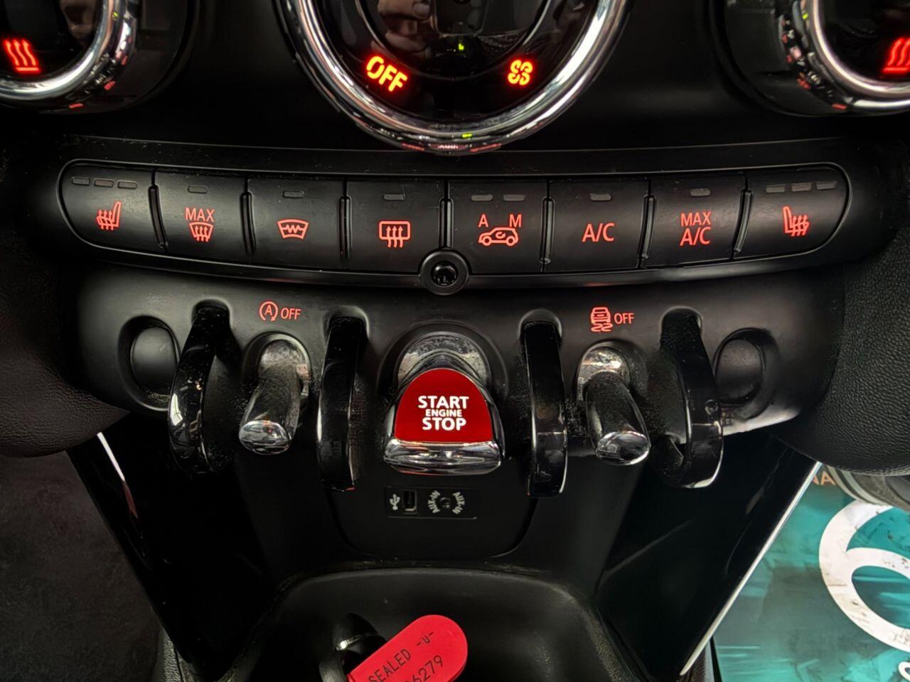 Mini Hatch view 14