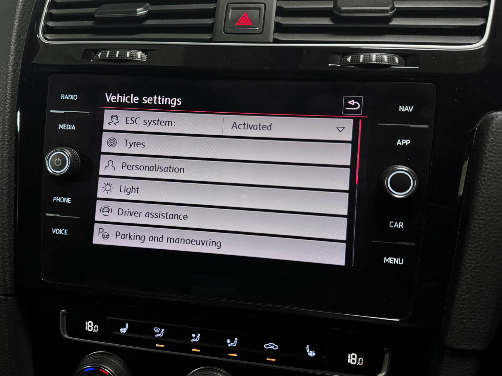 Volkswagen Golf view 48