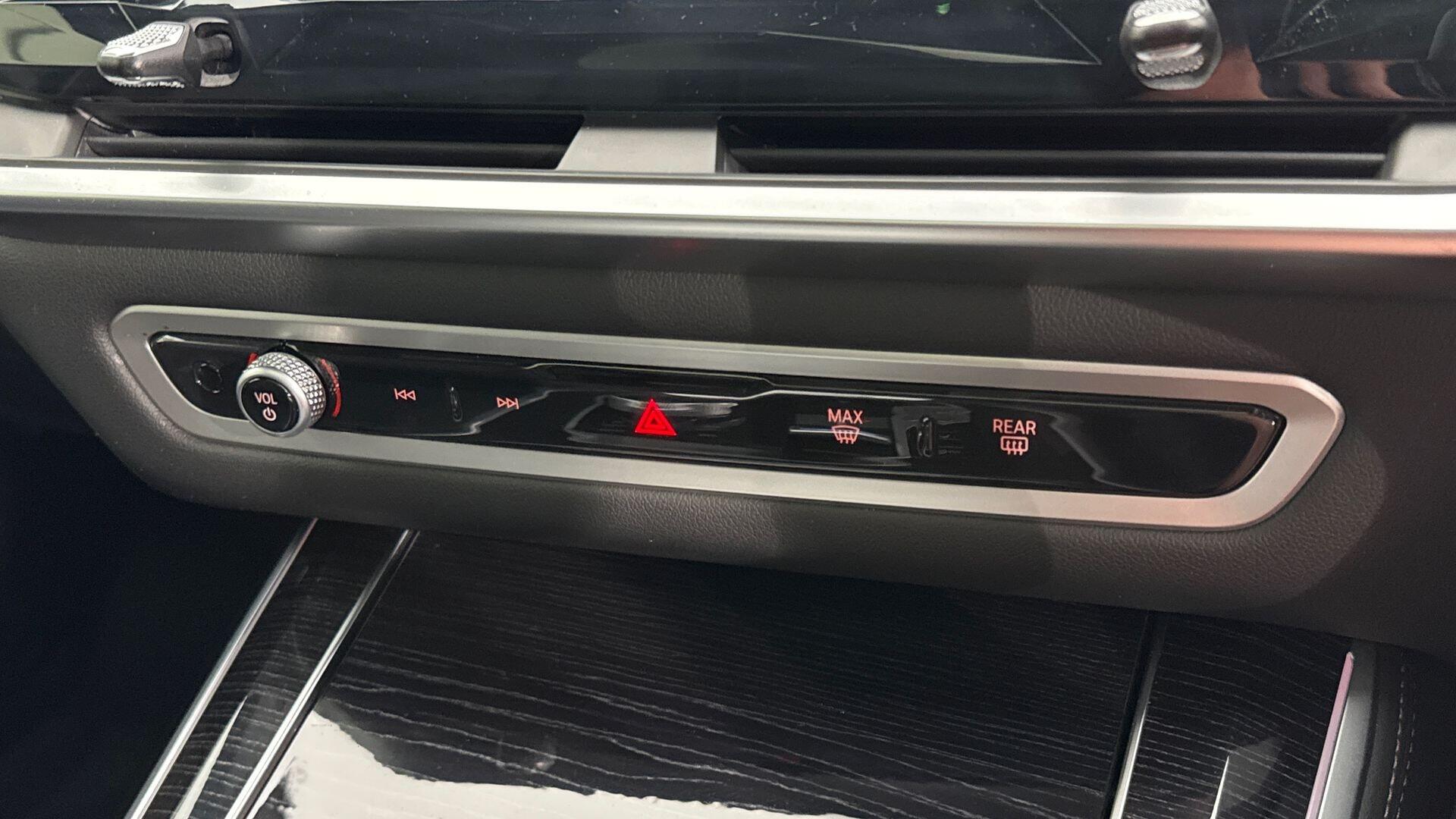 BMW X5 view 25