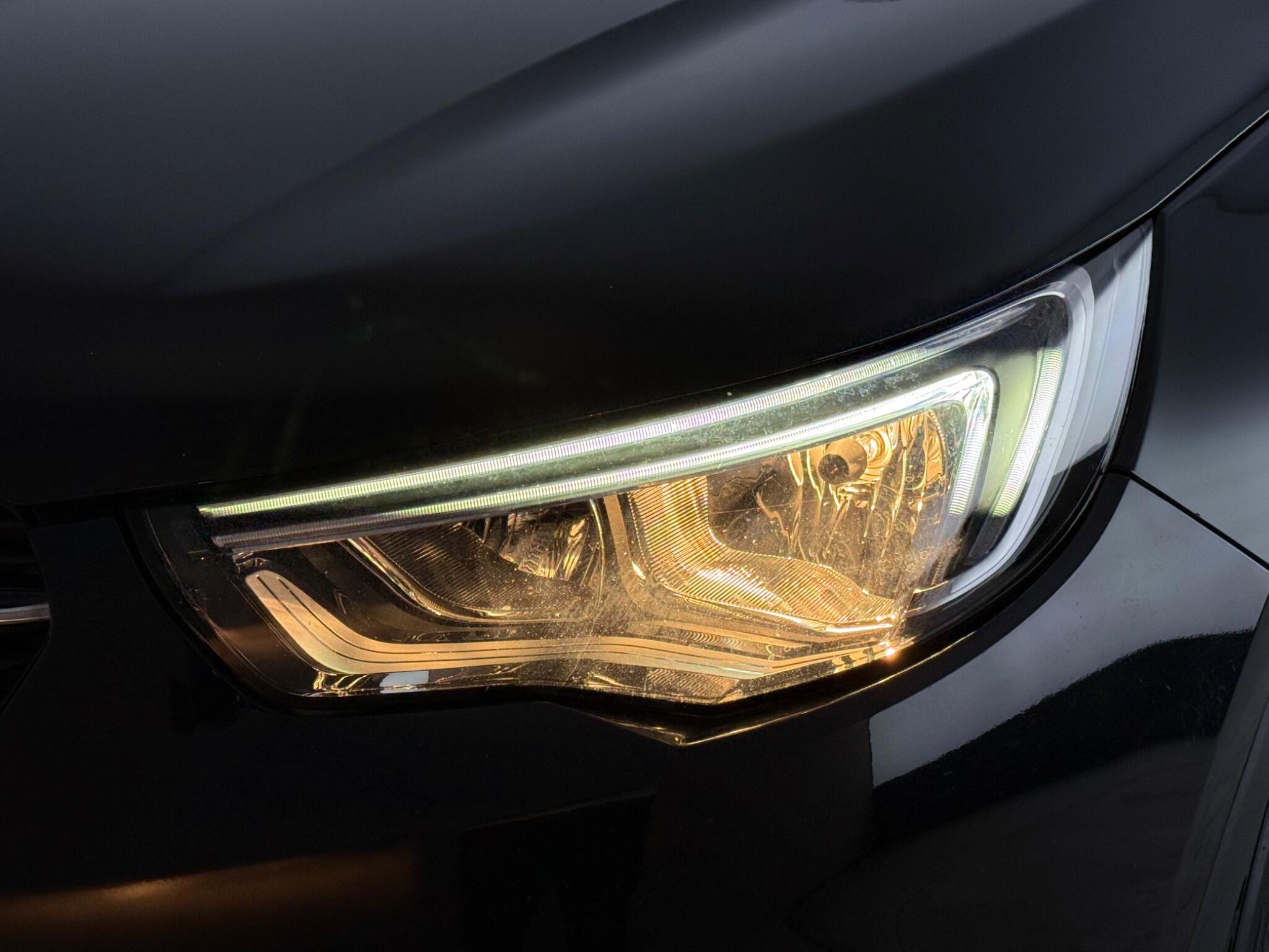 Vauxhall Grandland X view 12