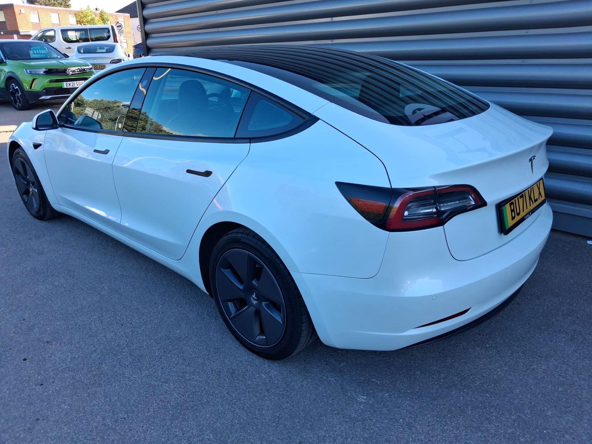 Tesla Model 3 view 5