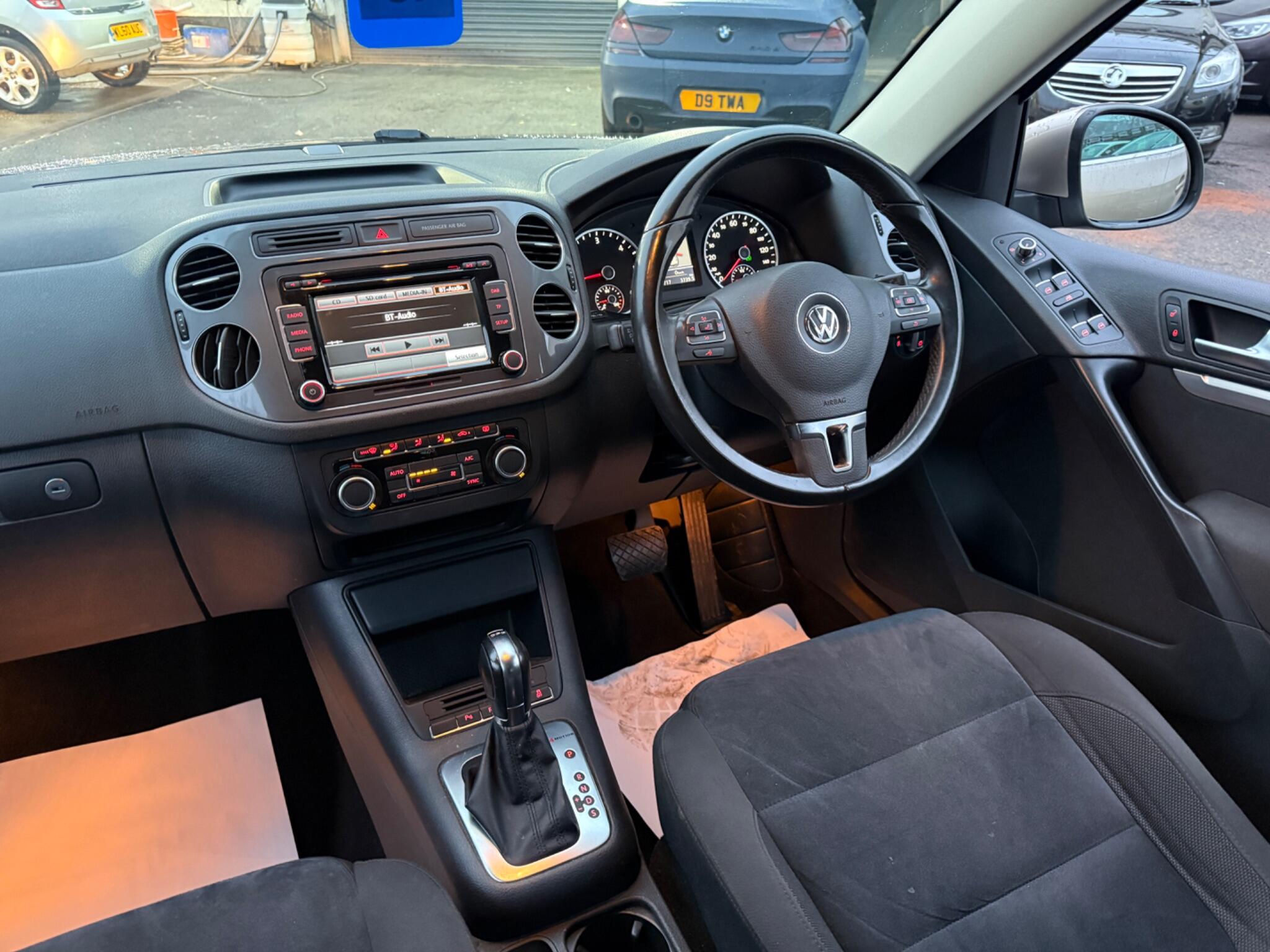 Volkswagen Tiguan - Image 3