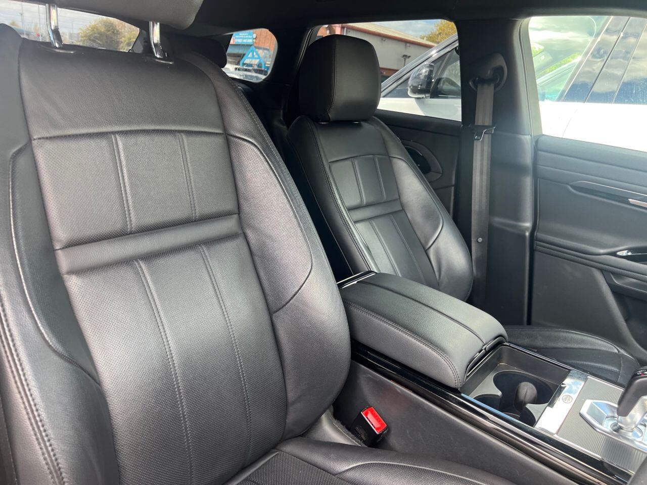 Land Rover Range Rover Evoque view 19