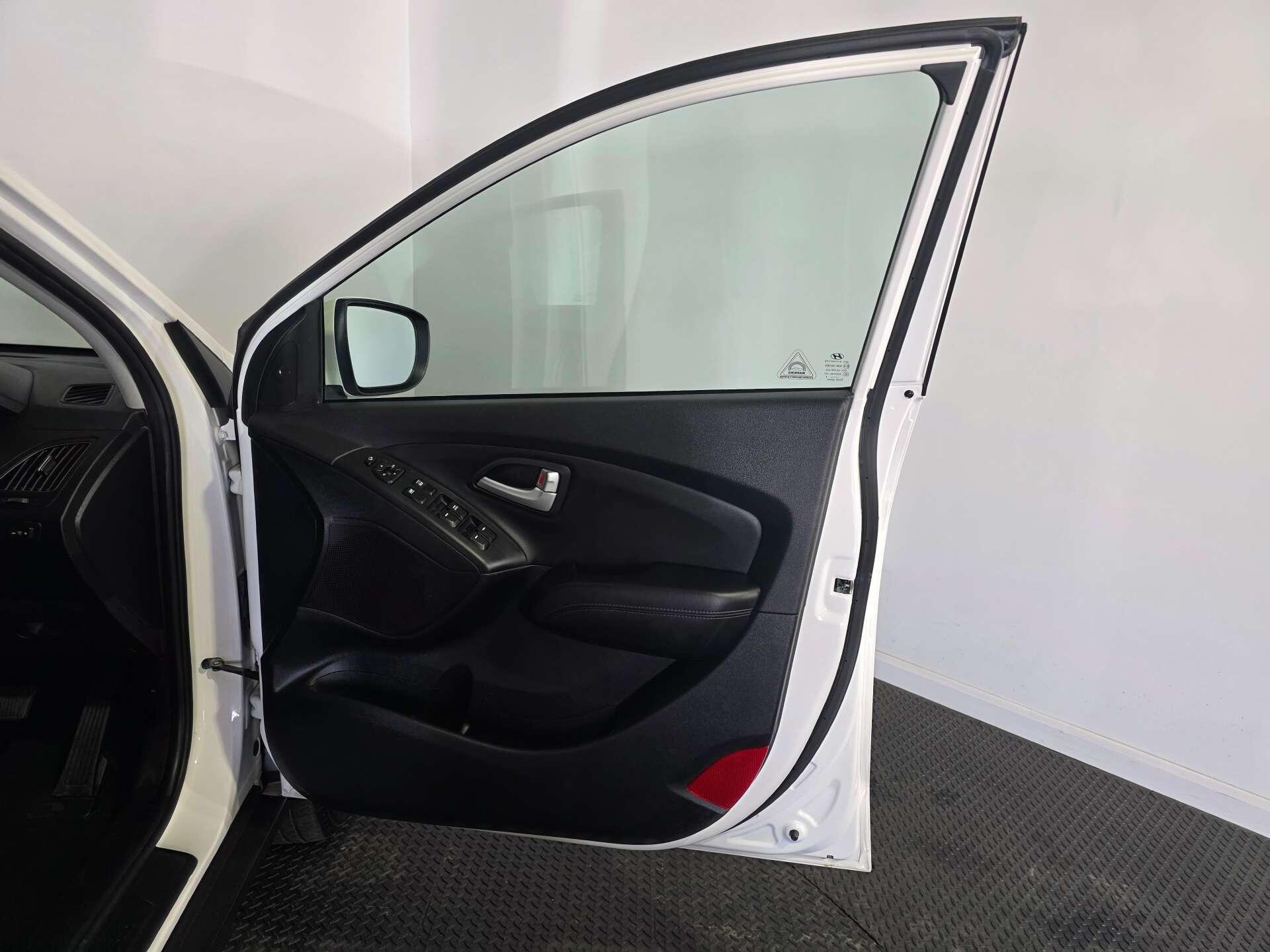 Hyundai Ix35 view 13