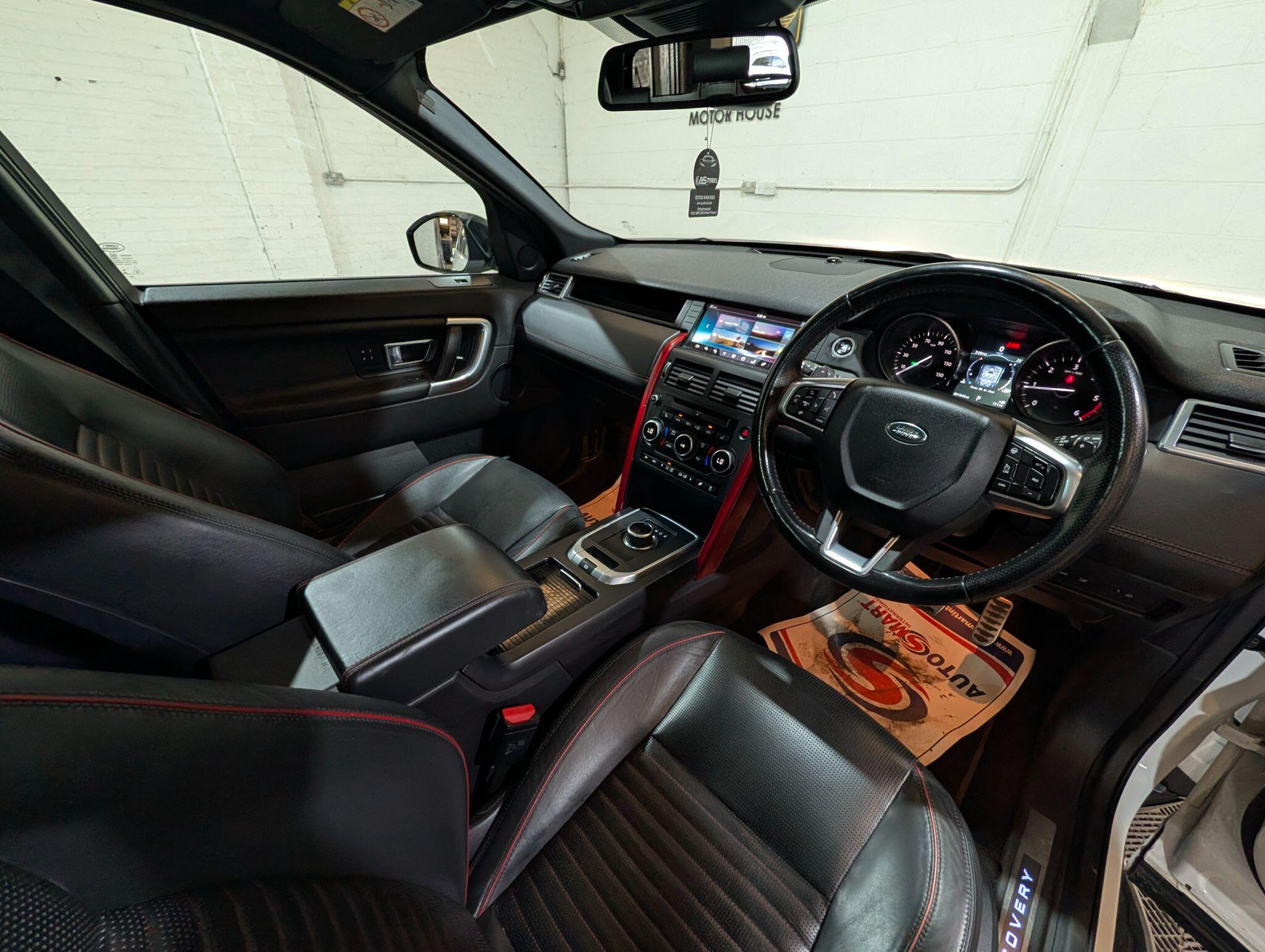 Land Rover Discovery Sport view 18